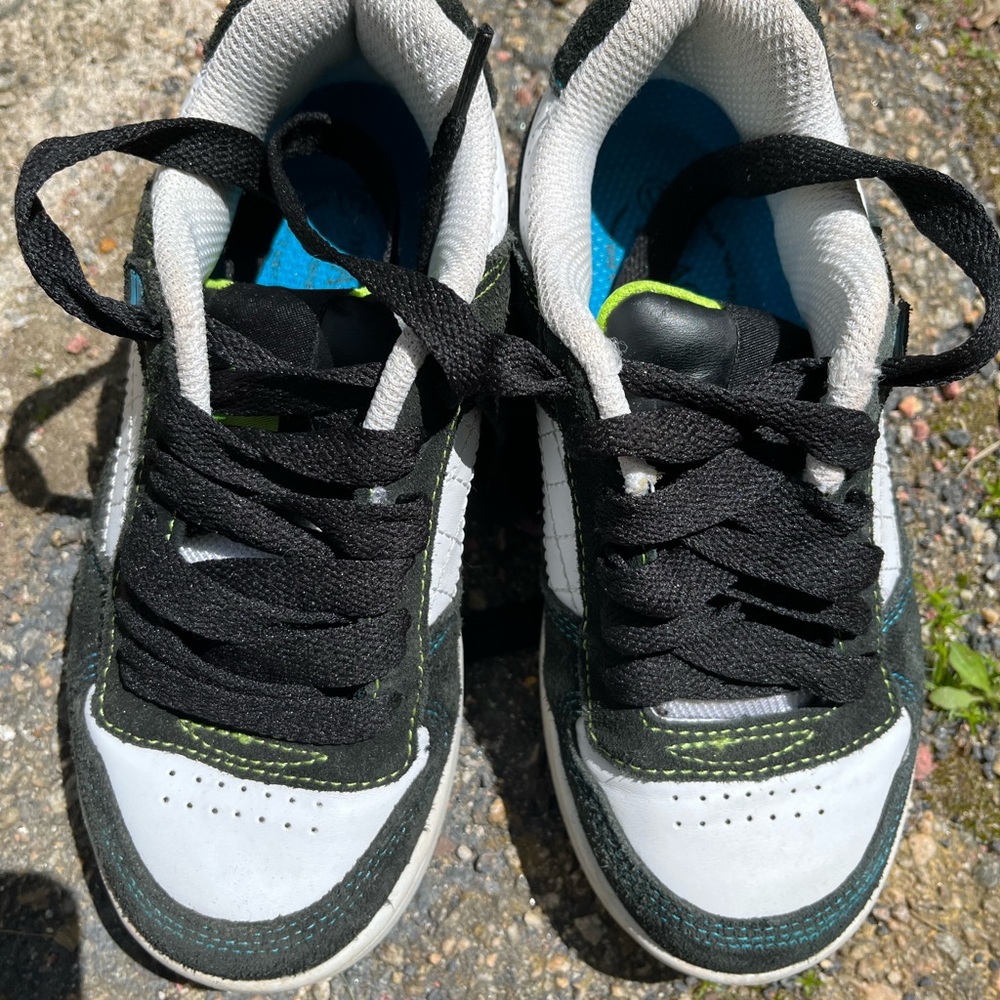 Place kid’s sneakers. Mint condition.